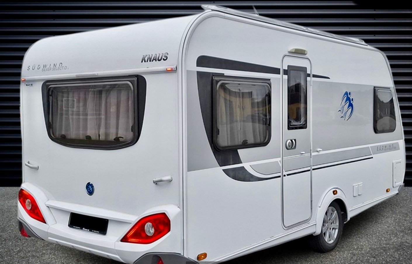 Caravane Knaus Südwind 450 FU – Image 18